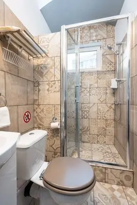 Superior Apart Daire, 2 Yatak Odası, Mutfak, Bahçeli