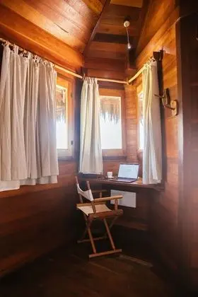 Bungalov, Havuz Manzaralı