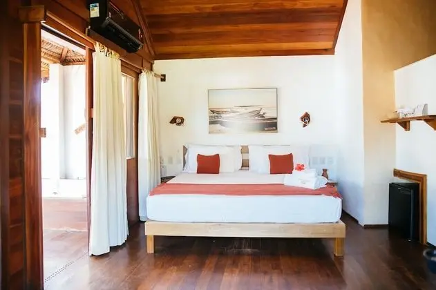 Bungalov, Havuz Manzaralı