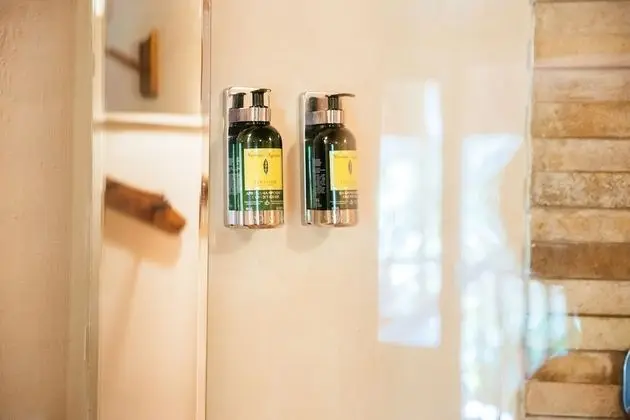 Bungalov, Havuz Manzaralı