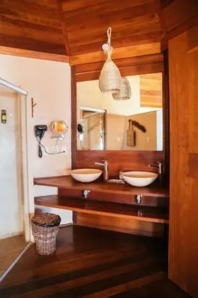 Bungalov, Havuz Manzaralı