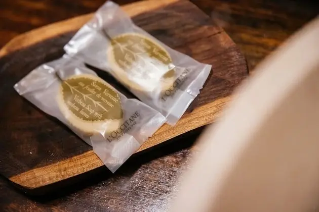 Bungalov, Havuz Manzaralı