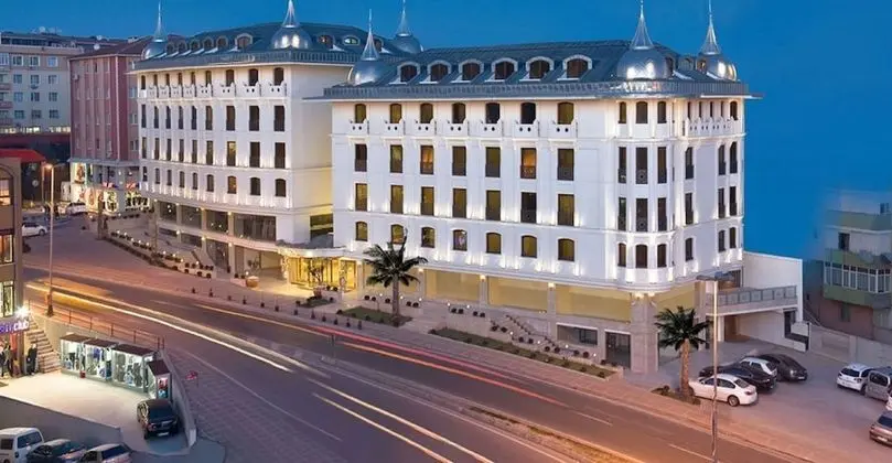 Standard Büyük Yataklı Tek Kişilik Oda