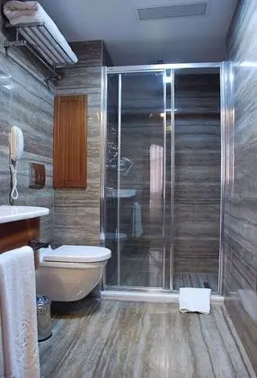 Standard Büyük Yataklı Tek Kişilik Oda