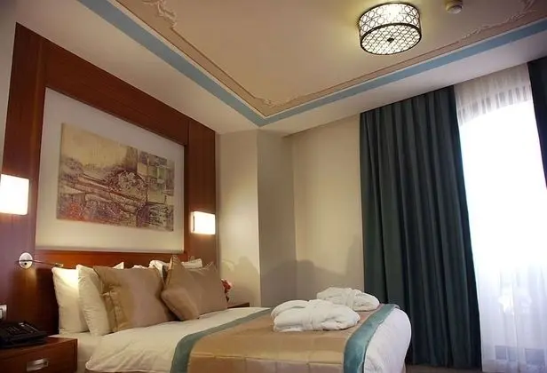 Standard Büyük Yataklı Tek Kişilik Oda