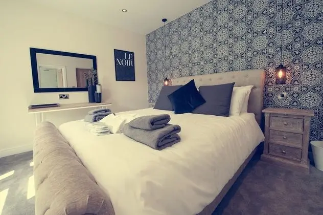 Standard Tek Büyük Yataklı Oda