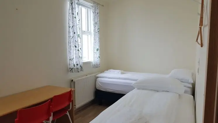 Tek Kişilik Oda, Ortak Banyo