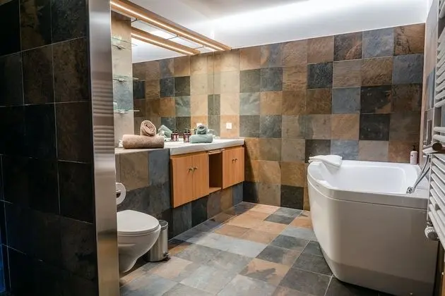 Superior Tek Büyük veya İki Ayrı Yataklı Oda