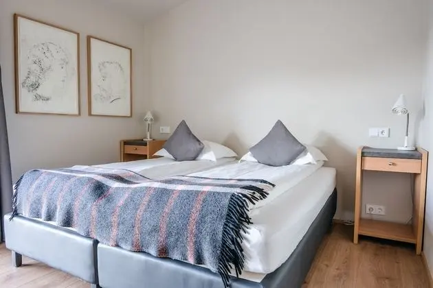 Tek Büyük veya İki Ayrı Yataklı Oda