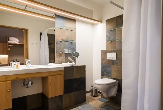 Tek Büyük veya İki Ayrı Yataklı Oda