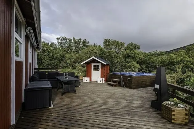 Basic Kulübe, 3 Yatak Odası, Bahçe Manzaralı, Bahçeli