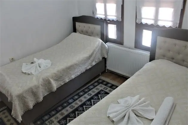 Standard Triple Room, City View