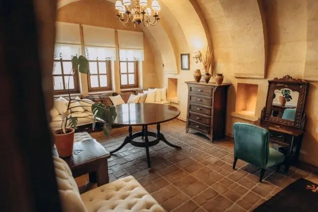 Queen Suite