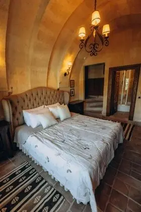 Queen Suite