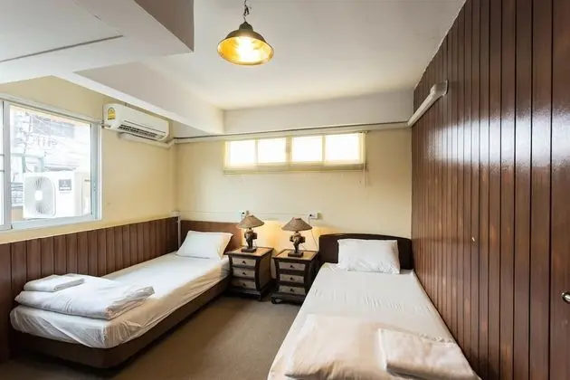 Twin Room with Shared Bathroom