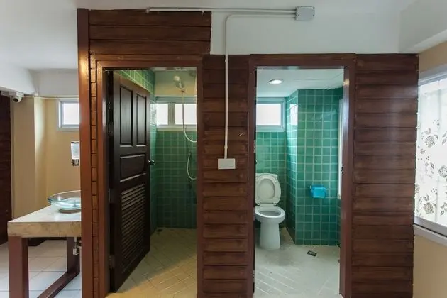 Twin Room with Shared Bathroom