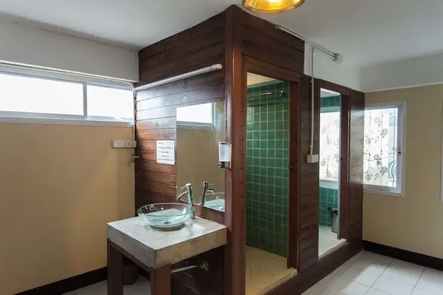 Twin Room with Shared Bathroom