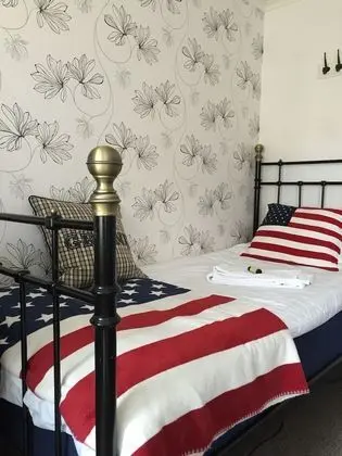 Basic İki Ayrı Yataklı Oda, 1 Çift Kişilik veya 2 Tek Kişilik Yatak, Ek Bina (Hotel, Shared Shower)