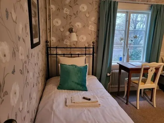Basic İki Ayrı Yataklı Oda, 1 Çift Kişilik veya 2 Tek Kişilik Yatak, Ek Bina (Hotel, Shared Shower)