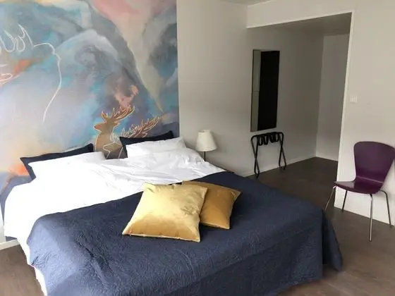 Basic Tek Büyük Yataklı Oda