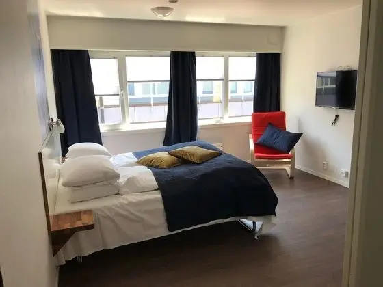 Basic Tek Büyük Yataklı Oda