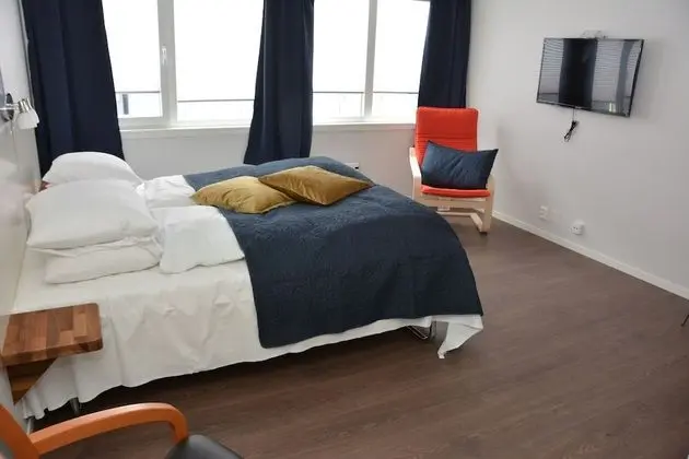 Basic Tek Büyük Yataklı Oda