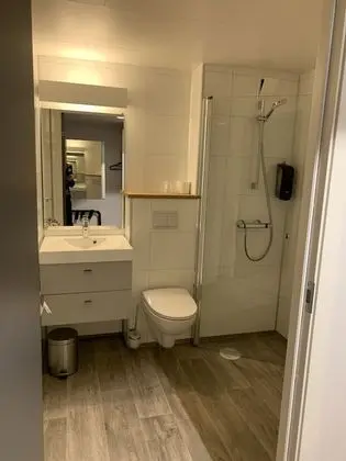 Basic Tek Büyük Yataklı Oda