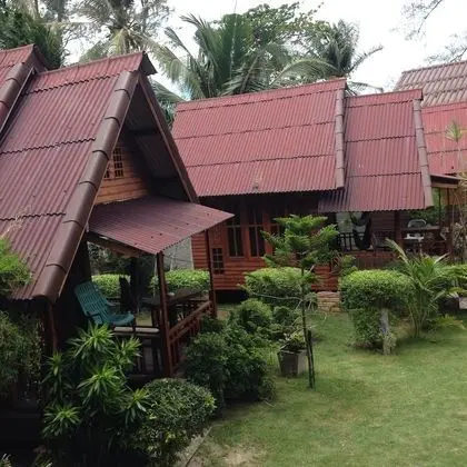 Bungalow with Fan