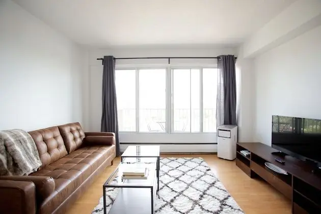 Standard Apart Daire, Şehir Manzaralı