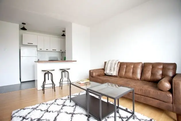 Standard Apart Daire, Şehir Manzaralı