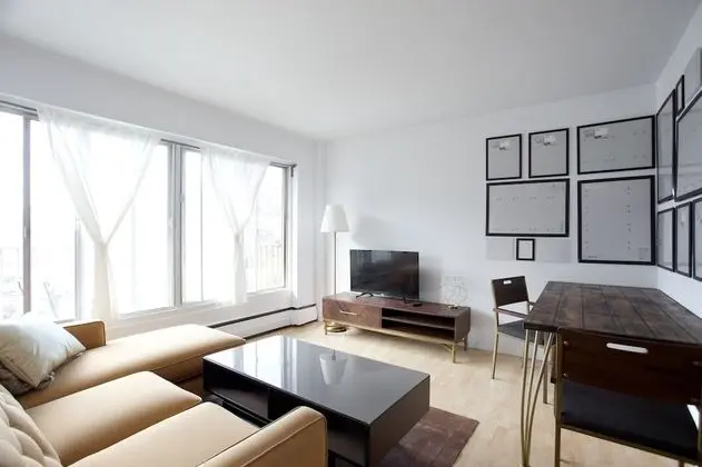 Standard Apart Daire, Şehir Manzaralı