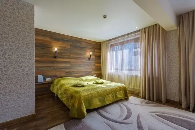 Luxury Tek Büyük Yataklı Oda