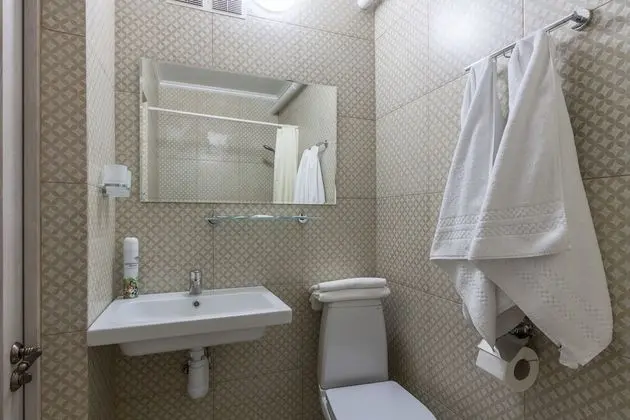 Standard Tek Büyük Yataklı Oda