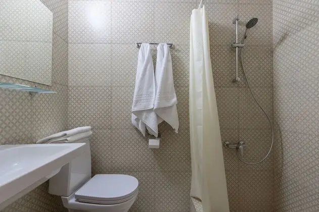 Standard Tek Büyük Yataklı Oda