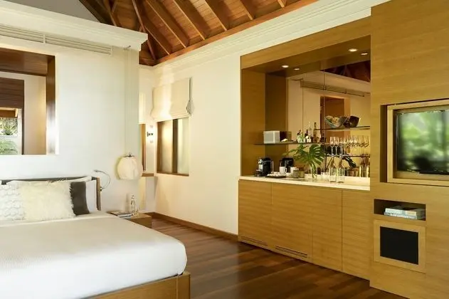 Beach Bungalow with Pool
