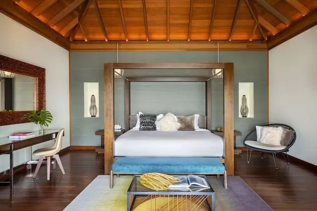 Ocean Bungalow with Pool