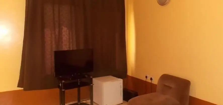 Oda, 1 En Büyük (King) Boy Yatak