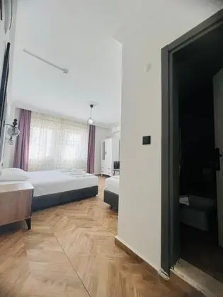Deluxe Oda, Sokak Manzaralı, 1. Kat