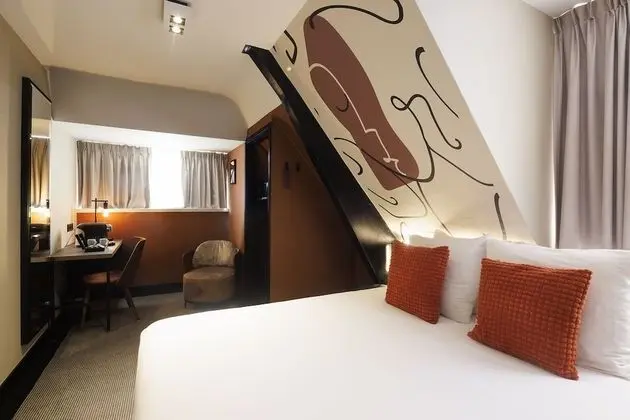 Comfort Tek Büyük Yataklı Oda