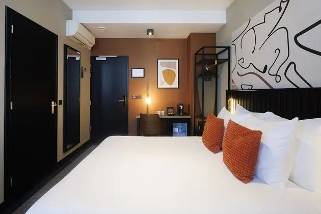 Comfort Tek Büyük Yataklı Oda