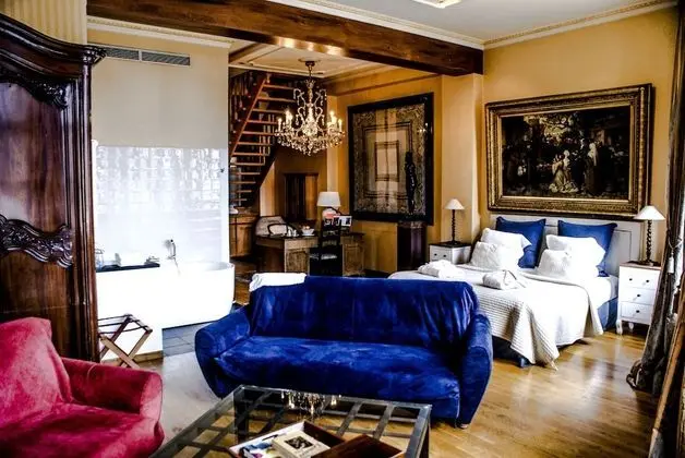 Deluxe Tek Büyük Yataklı Oda