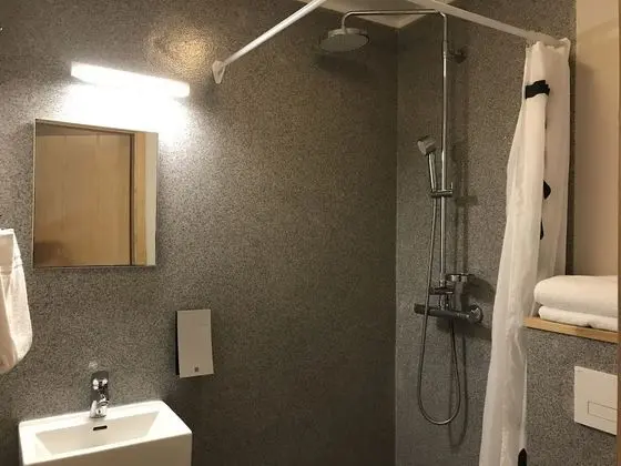 Tek Büyük Yataklı Oda, Özel Banyo