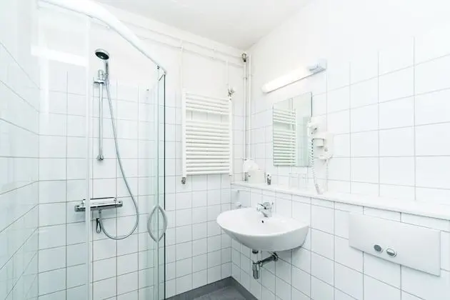 Tek Büyük Yataklı Oda, Balkon, Deniz Manzaralı