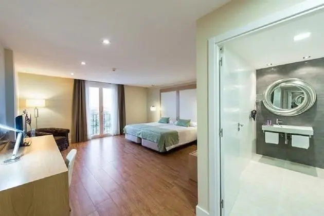 Deluxe İki Ayrı Yataklı Oda