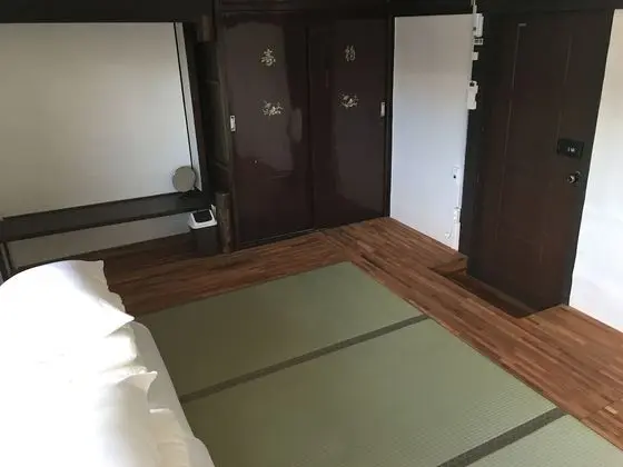 Oda (3 Person Ondol Room)