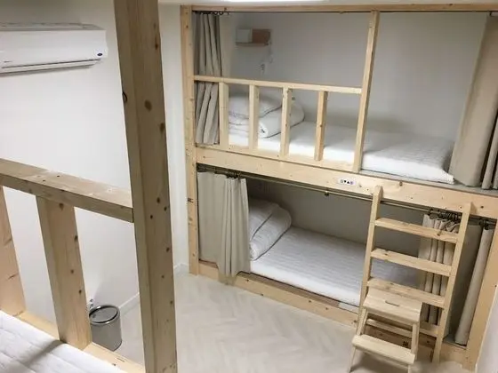 Ortak Ranzalı Oda, Sadece erkekler için (4 Persons)