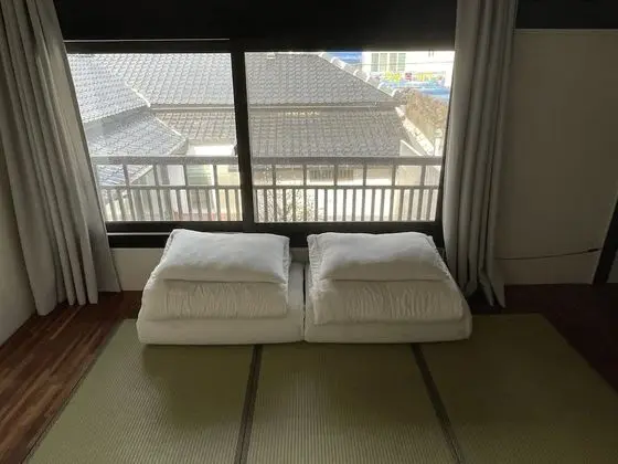 Traditional Tek Büyük veya İki Ayrı Yataklı Oda (2 person Ondol Room)