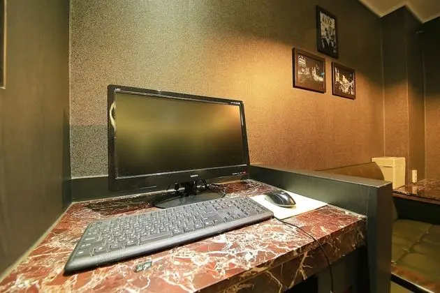 Oda (Deluxe)