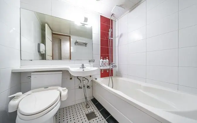 Oda (Deluxe (Netflix Disney 1PC bathtub av)