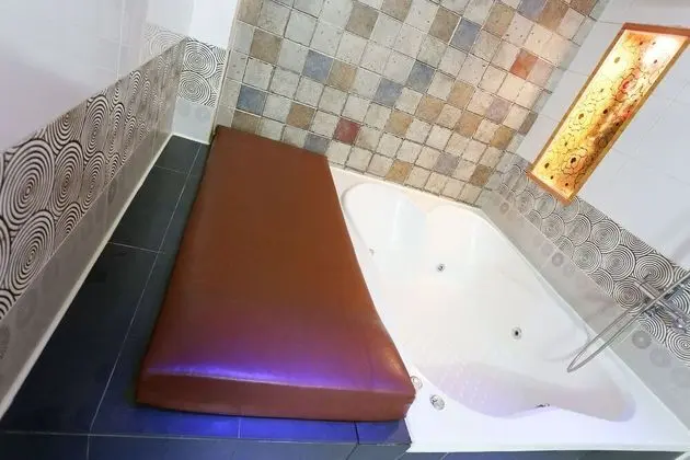 Oda (Special room (Netflix available / 1PC)